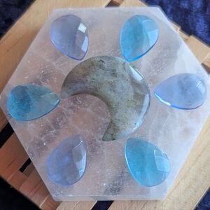 🩵 Labradorite Moon ☪️ PeriwinkLe & Ocean BLue dyed Quartz CrystaL hexagon PLate